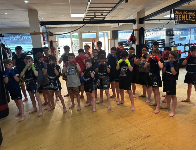 Große Gruppe Kinder 7-10 Jahre