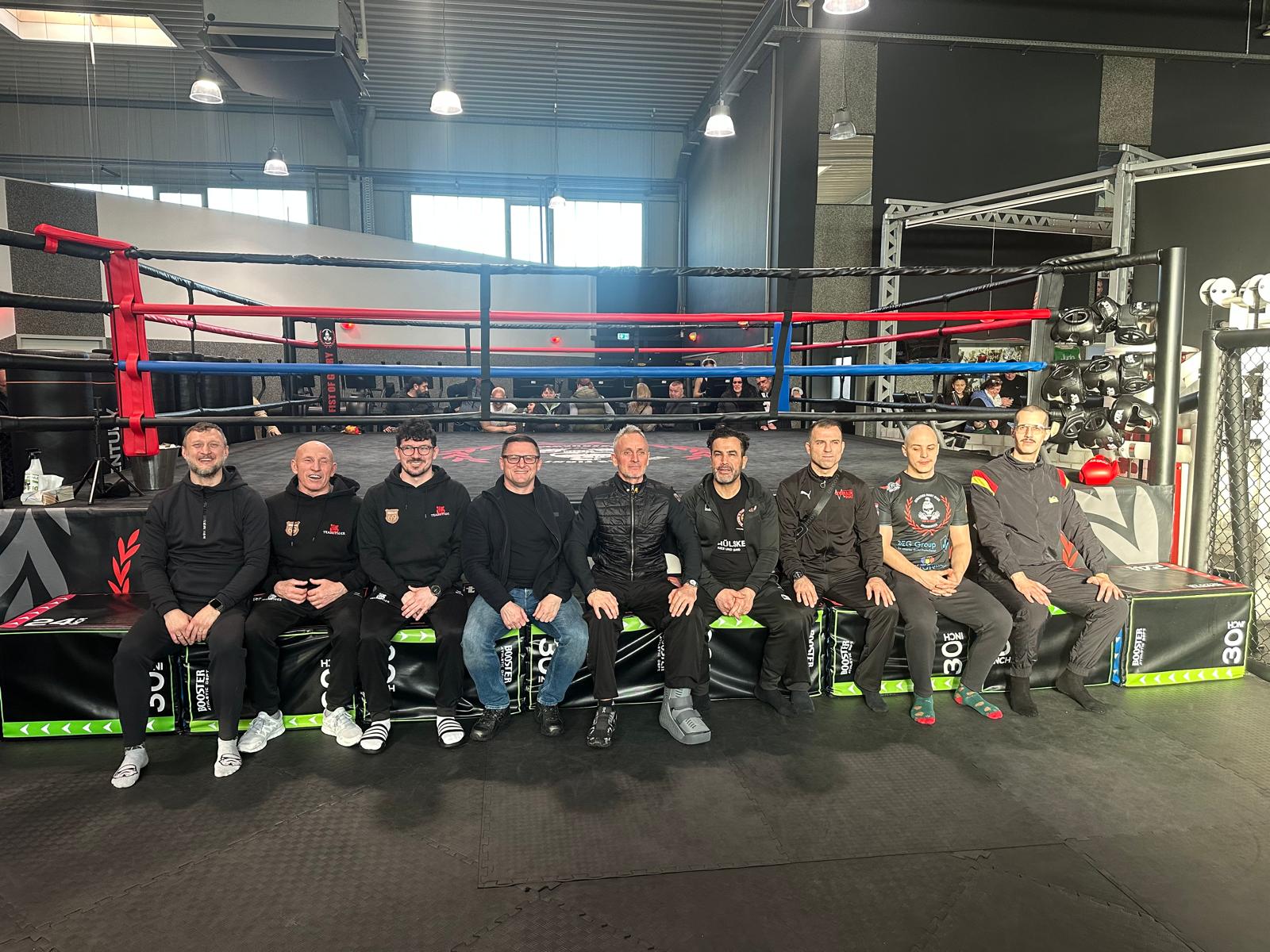 Trainer beim Sparringstreff