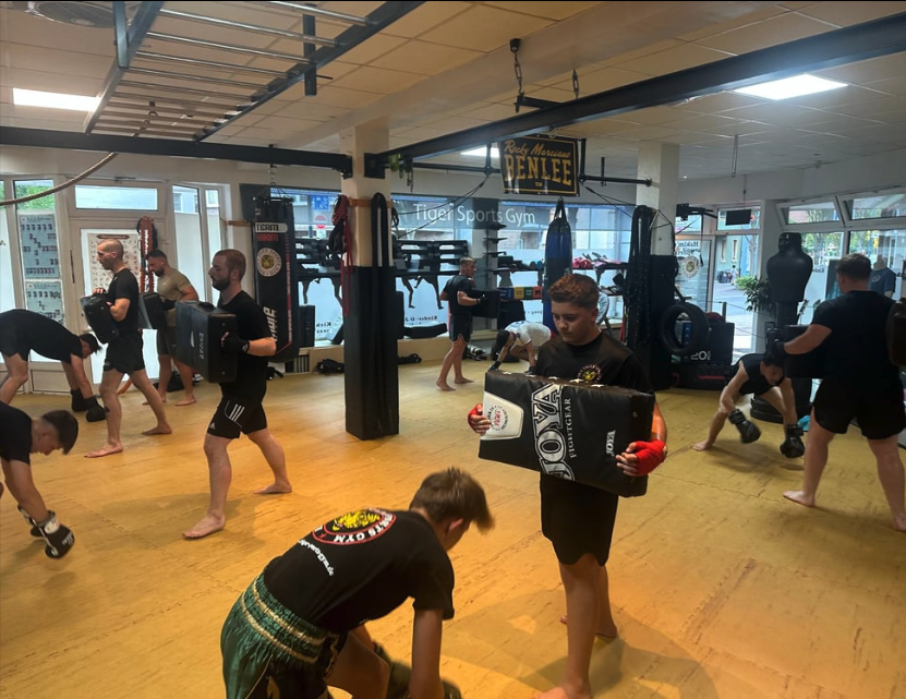 K1 Thaiboxen Trainingsatmosphäre